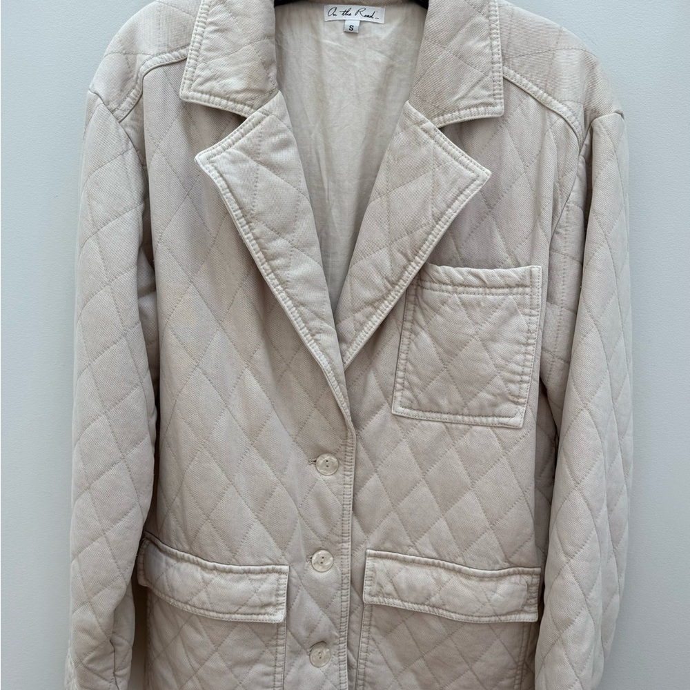 ANTHROPOLOGIE “On The Road” Quilted Tan Jacket. Excellent condition.
